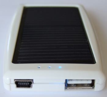 USB Solar Battery Charger Keeps Your Mobile Phone Running When You Are On The Move